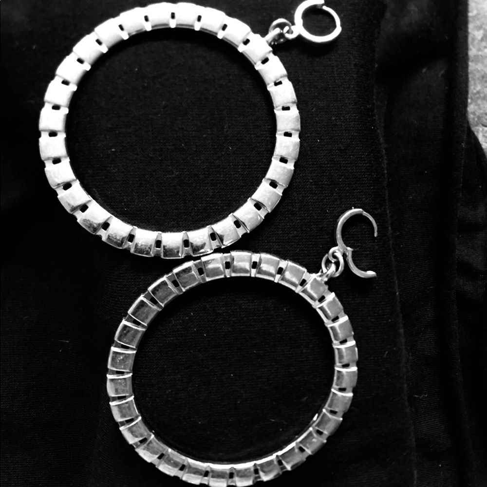 Silver circle dangle earrings